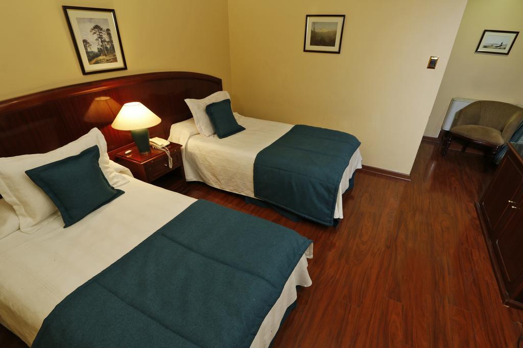 Principado De Asturias Hotel ซานติอาโก ภายนอก รูปภาพ