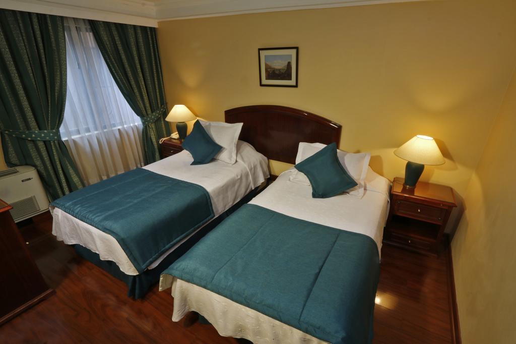 Principado De Asturias Hotel ซานติอาโก ภายนอก รูปภาพ