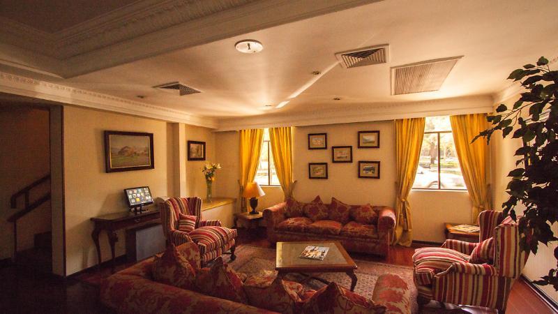 Principado De Asturias Hotel ซานติอาโก ภายนอก รูปภาพ