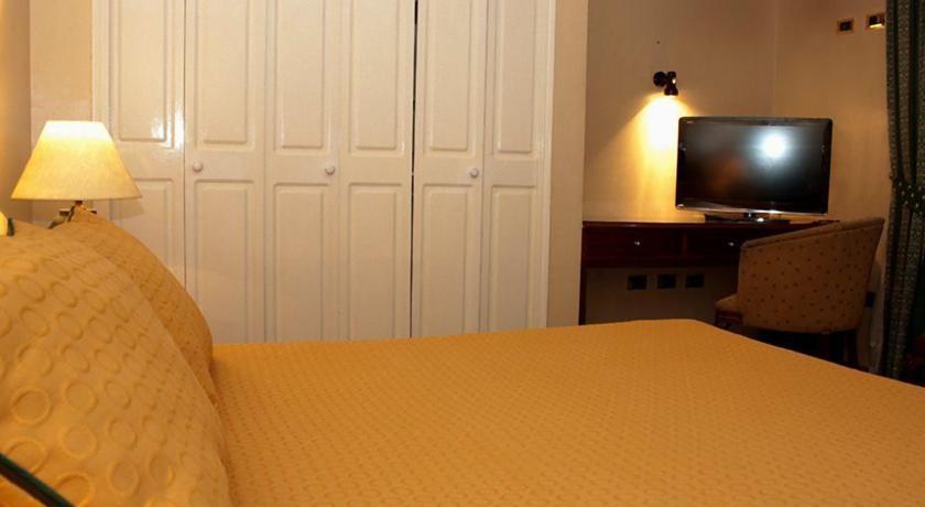 Principado De Asturias Hotel ซานติอาโก ภายนอก รูปภาพ